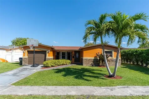 6565 SW 8th Place North Lauderdale FL 33068