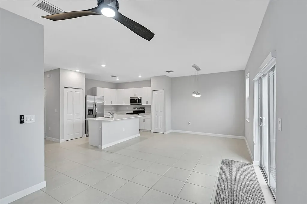 4614 NW 120th Way Coral Springs FL 33076