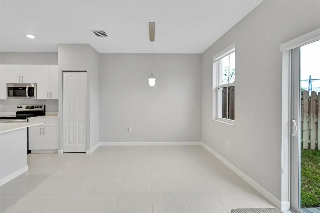 4614 NW 120th Way Coral Springs FL 33076