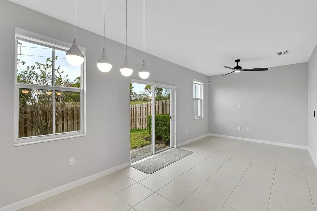 4614 NW 120th Way Coral Springs FL 33076