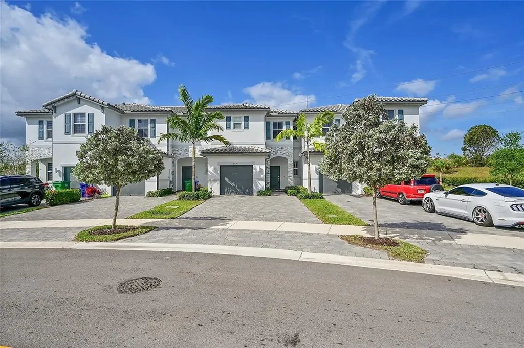 4614 NW 120th Way Coral Springs FL 33076