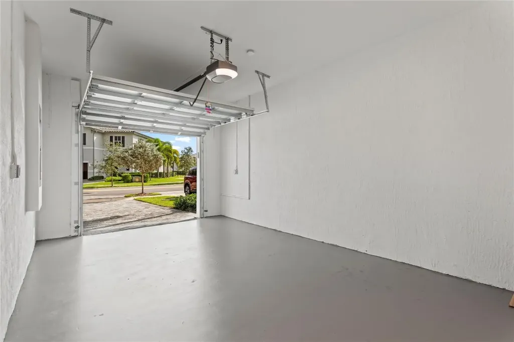 4614 NW 120th Way Coral Springs FL 33076