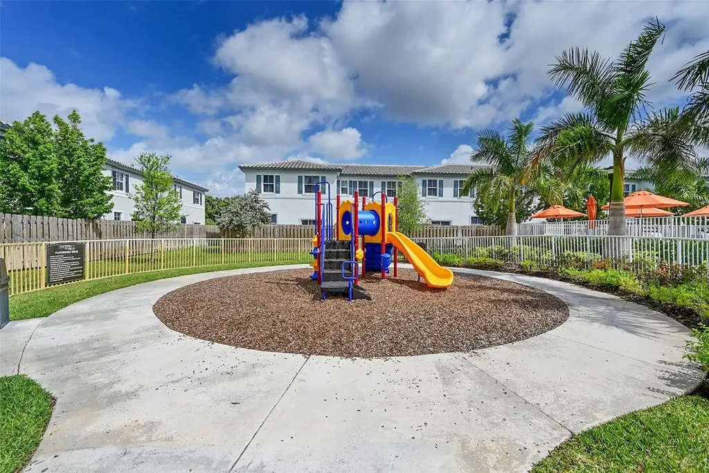 4614 NW 120th Way Coral Springs FL 33076