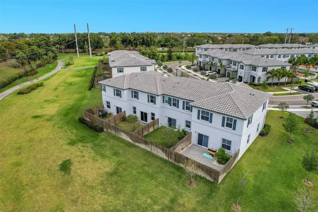 4614 NW 120th Way Coral Springs FL 33076