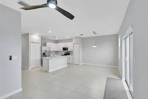 4614 NW 120th Way Coral Springs FL 33076