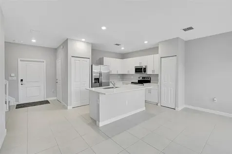4614 NW 120th Way Coral Springs FL 33076