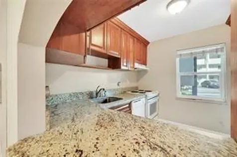 7897 Golf Circle Drive Margate FL 33063