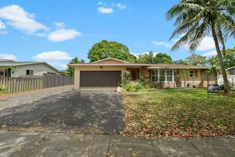 5511 SW 8th Street Plantation FL 33317