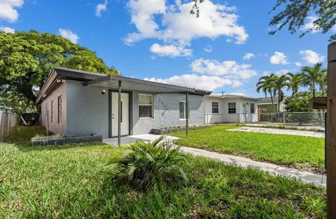 2231 Freedom Street Hollywood FL 33020