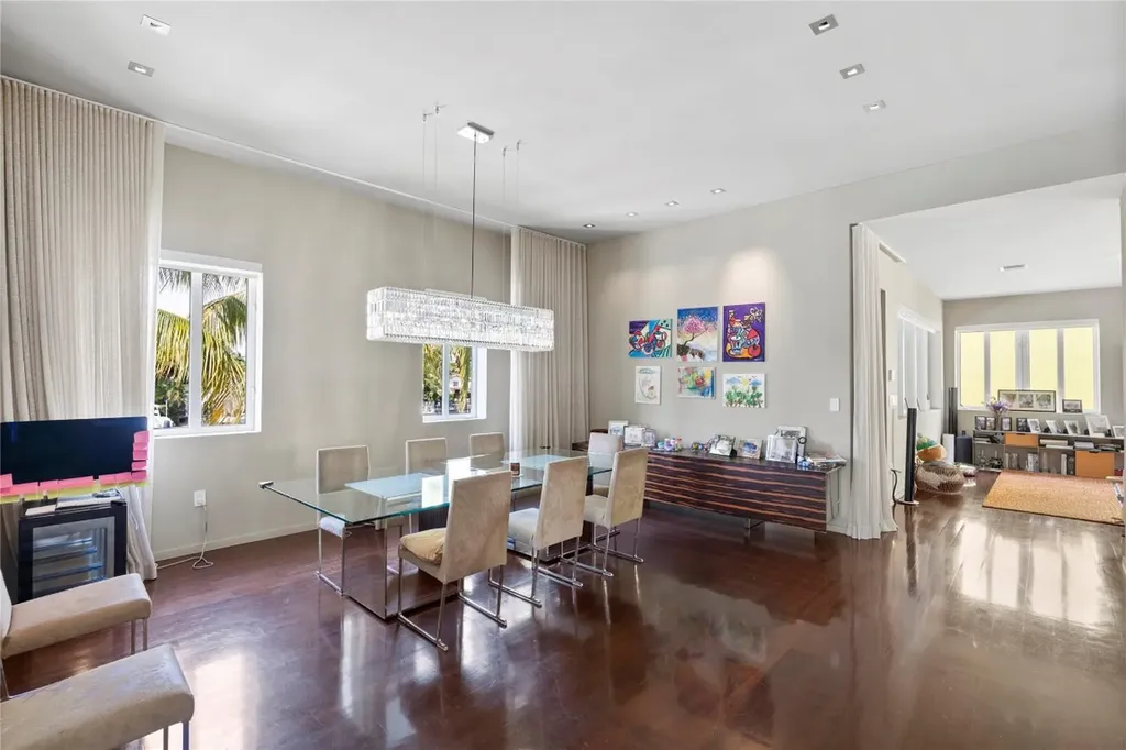 6001 Laguna Path Miami Beach FL 33141