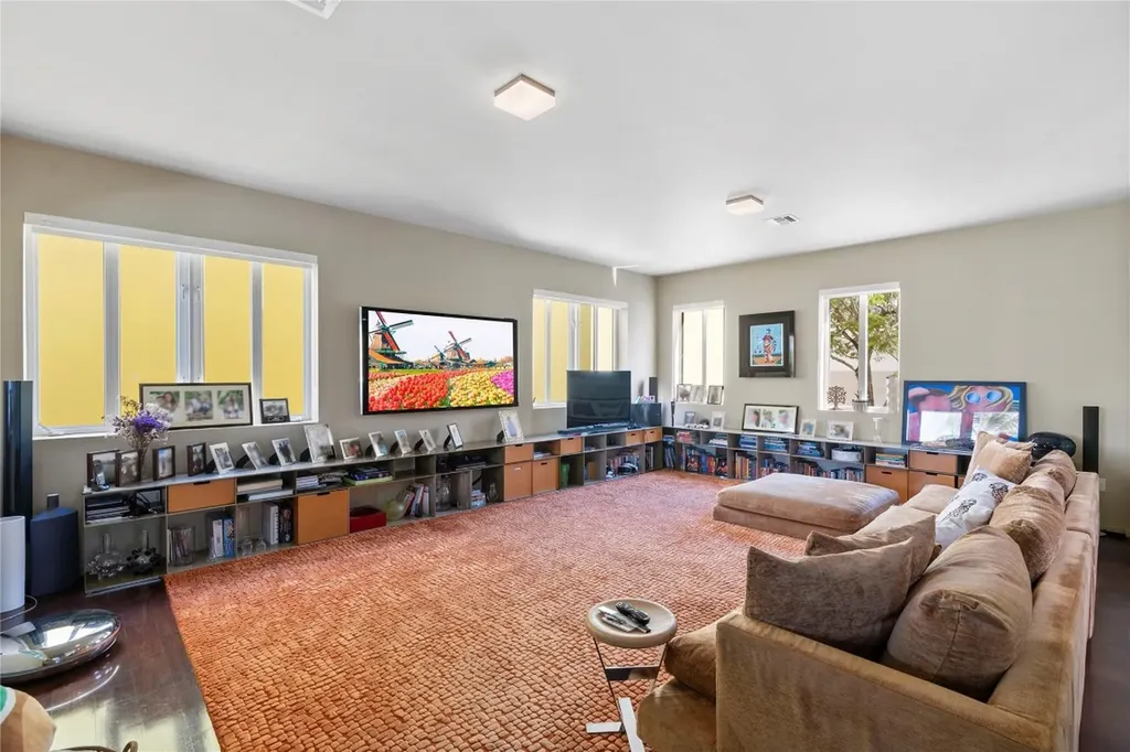 6001 Laguna Path Miami Beach FL 33141