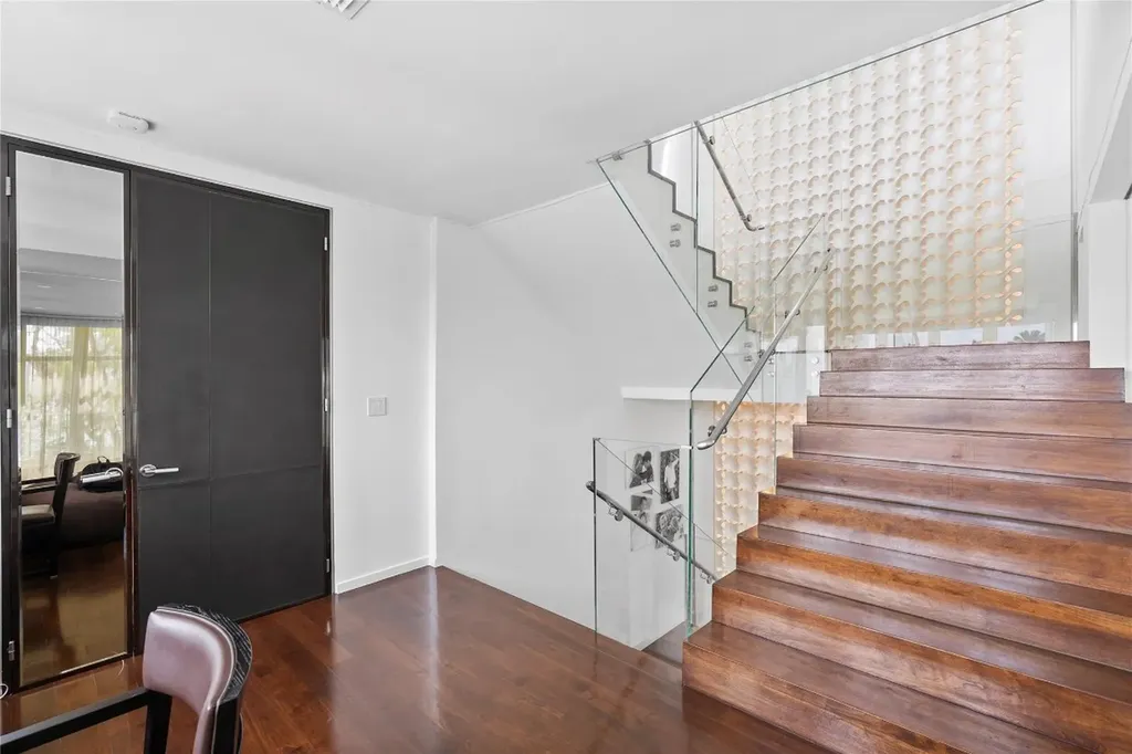 6001 Laguna Path Miami Beach FL 33141