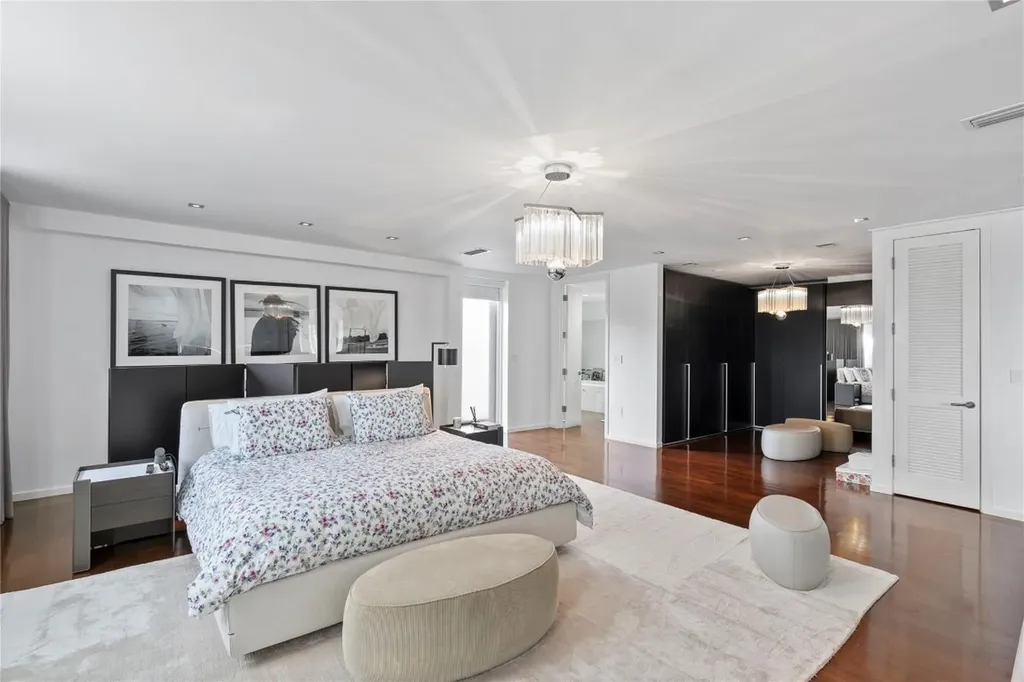 6001 Laguna Path Miami Beach FL 33141
