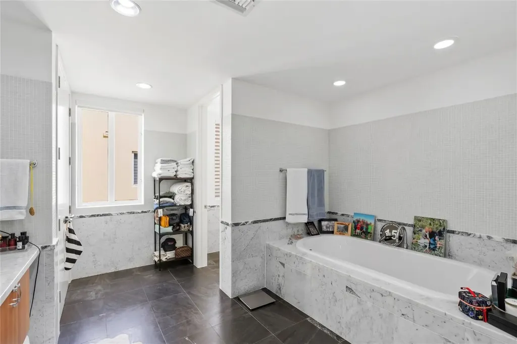 6001 Laguna Path Miami Beach FL 33141