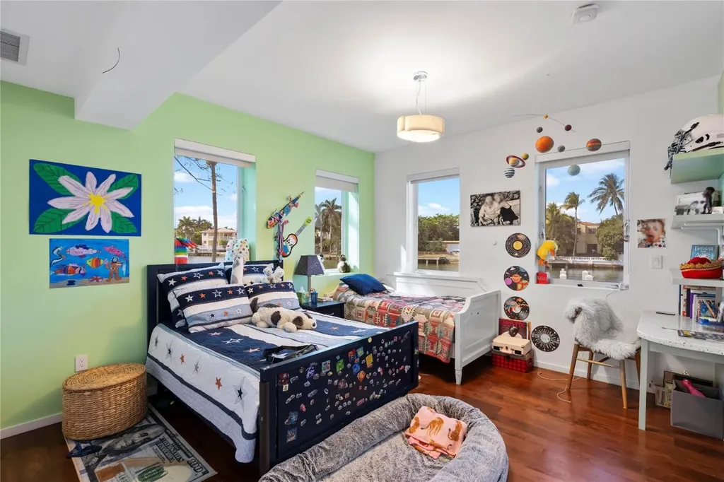 6001 Laguna Path Miami Beach FL 33141