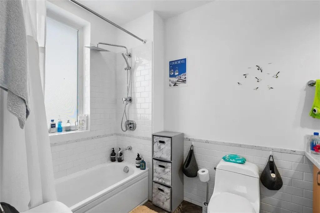 6001 Laguna Path Miami Beach FL 33141