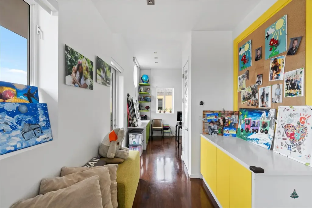 6001 Laguna Path Miami Beach FL 33141