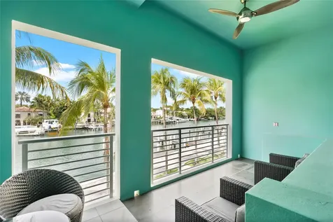 6001 Laguna Path Miami Beach FL 33141