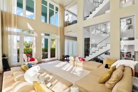 6001 Laguna Path Miami Beach FL 33141