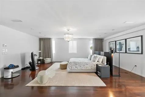 6001 Laguna Path Miami Beach FL 33141