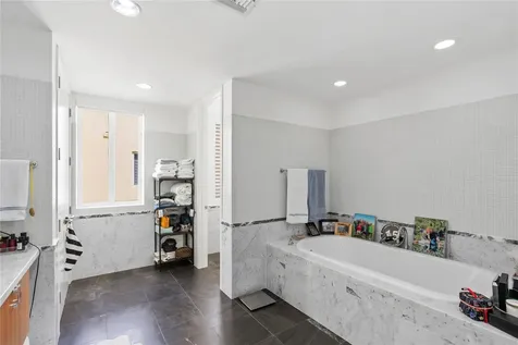 6001 Laguna Path Miami Beach FL 33141