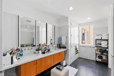 6001 Laguna Path Miami Beach FL 33141