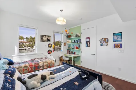 6001 Laguna Path Miami Beach FL 33141