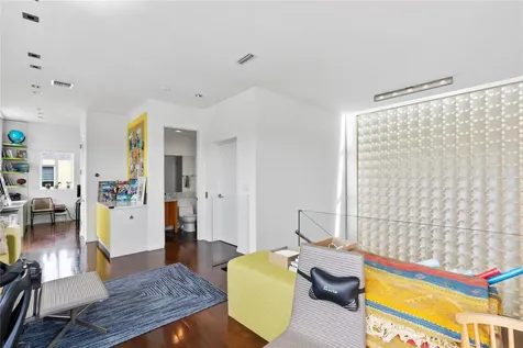 6001 Laguna Path Miami Beach FL 33141