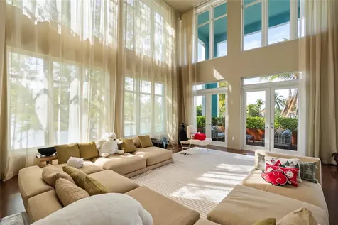 6001 Laguna Path Miami Beach FL 33141