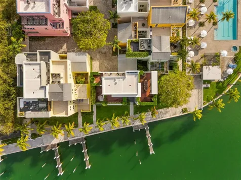 6001 Laguna Path Miami Beach FL 33141