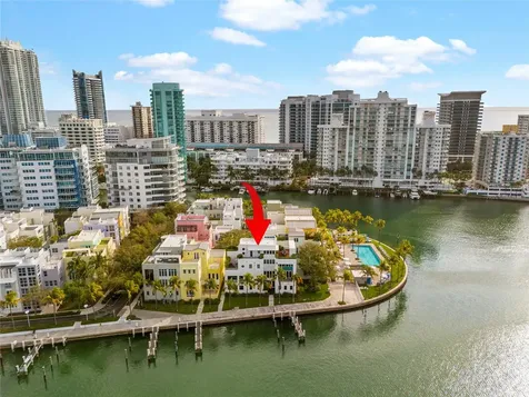 6001 Laguna Path Miami Beach FL 33141