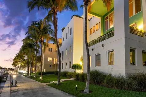 6001 Laguna Path Miami Beach FL 33141
