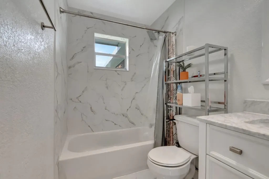 710 SE 3rd Avenue Delray Beach FL 33483