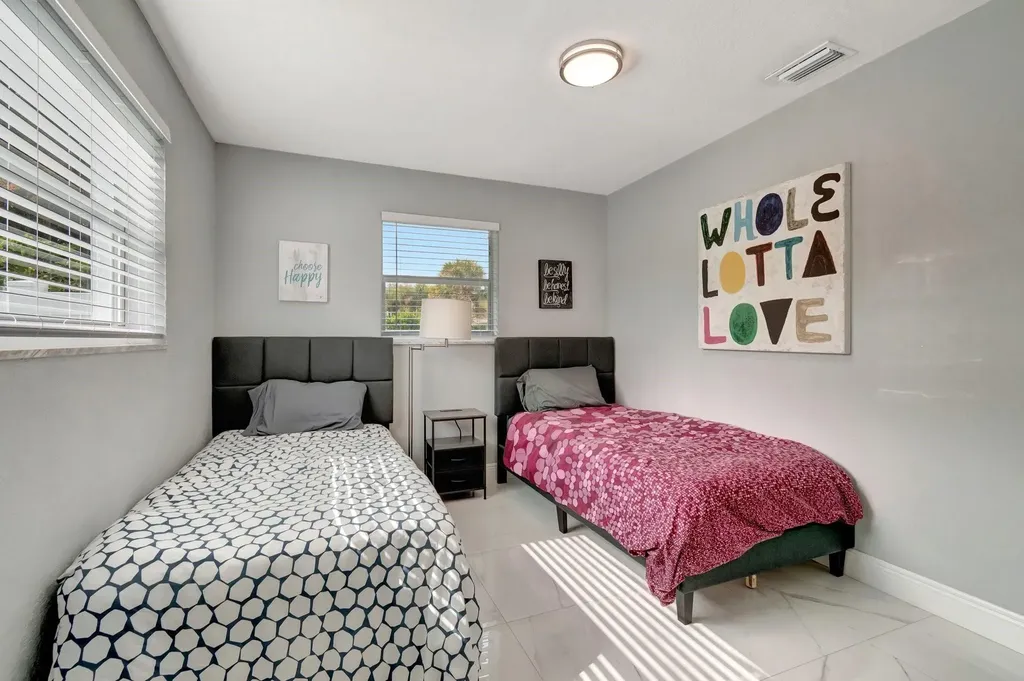 710 SE 3rd Avenue Delray Beach FL 33483