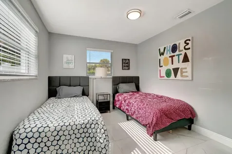 710 SE 3rd Avenue Delray Beach FL 33483