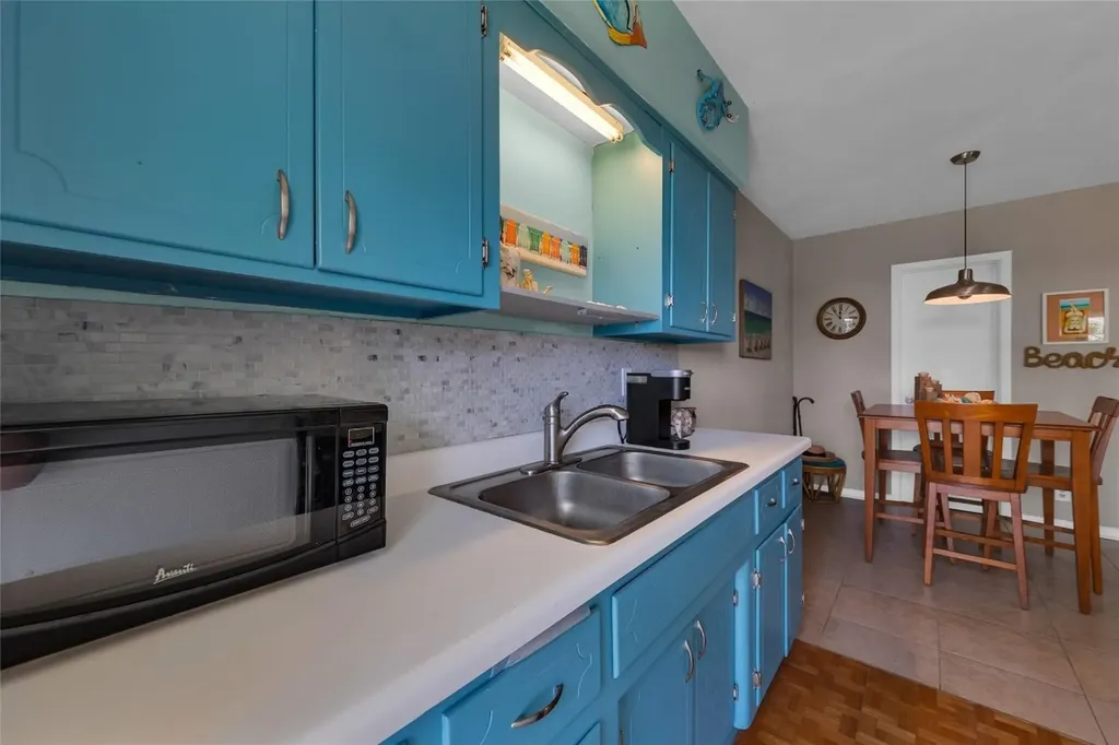 11 SW 4th Avenue Boca Raton FL 33432