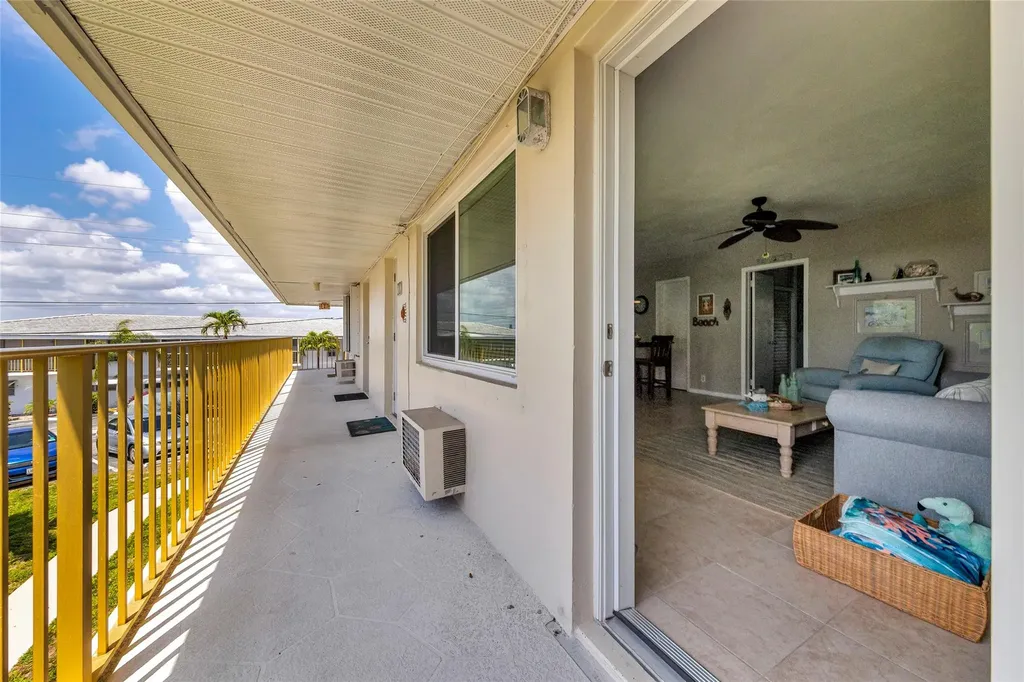 11 SW 4th Avenue Boca Raton FL 33432