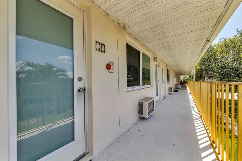11 SW 4th Avenue Boca Raton FL 33432