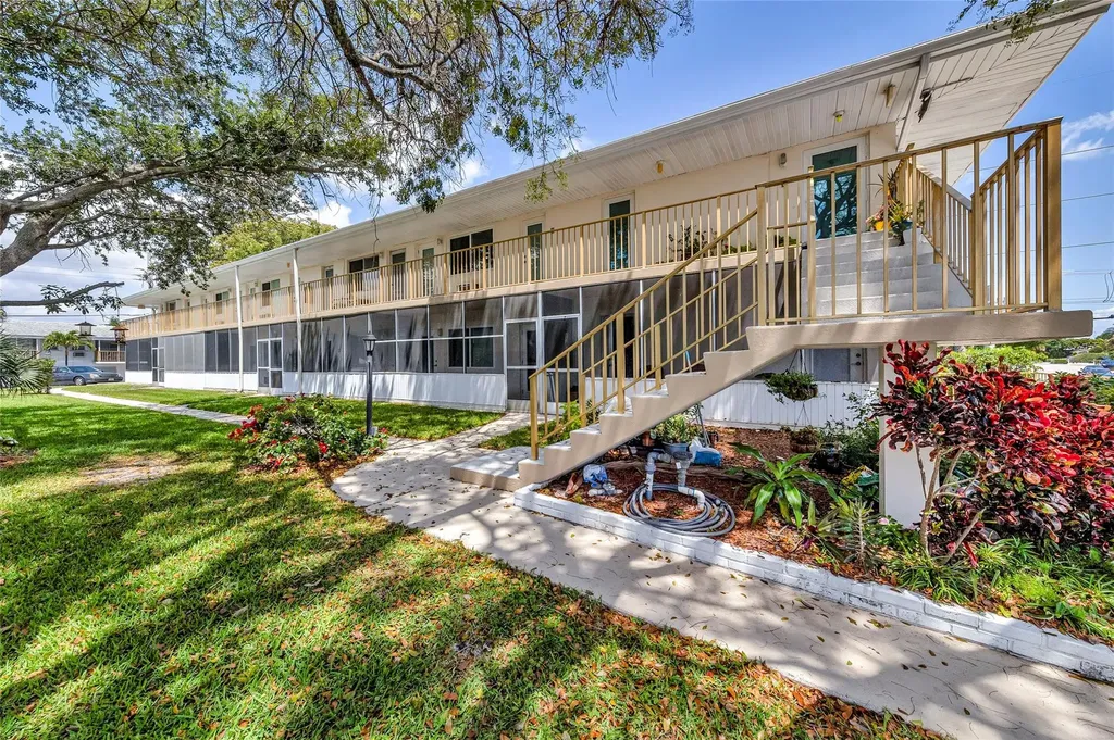 11 SW 4th Avenue Boca Raton FL 33432