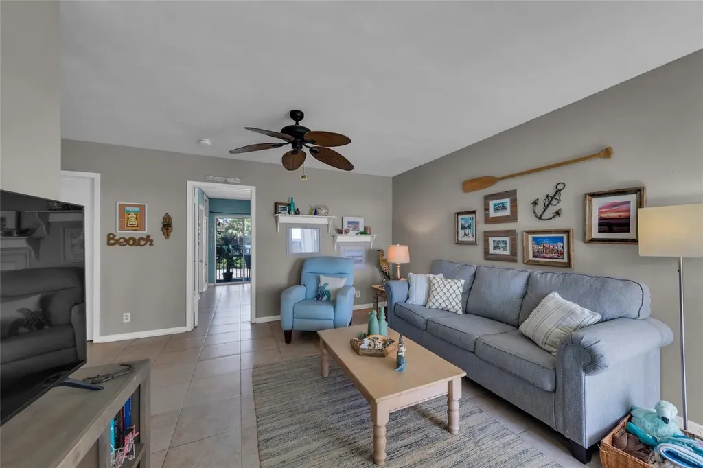 11 SW 4th Avenue Boca Raton FL 33432
