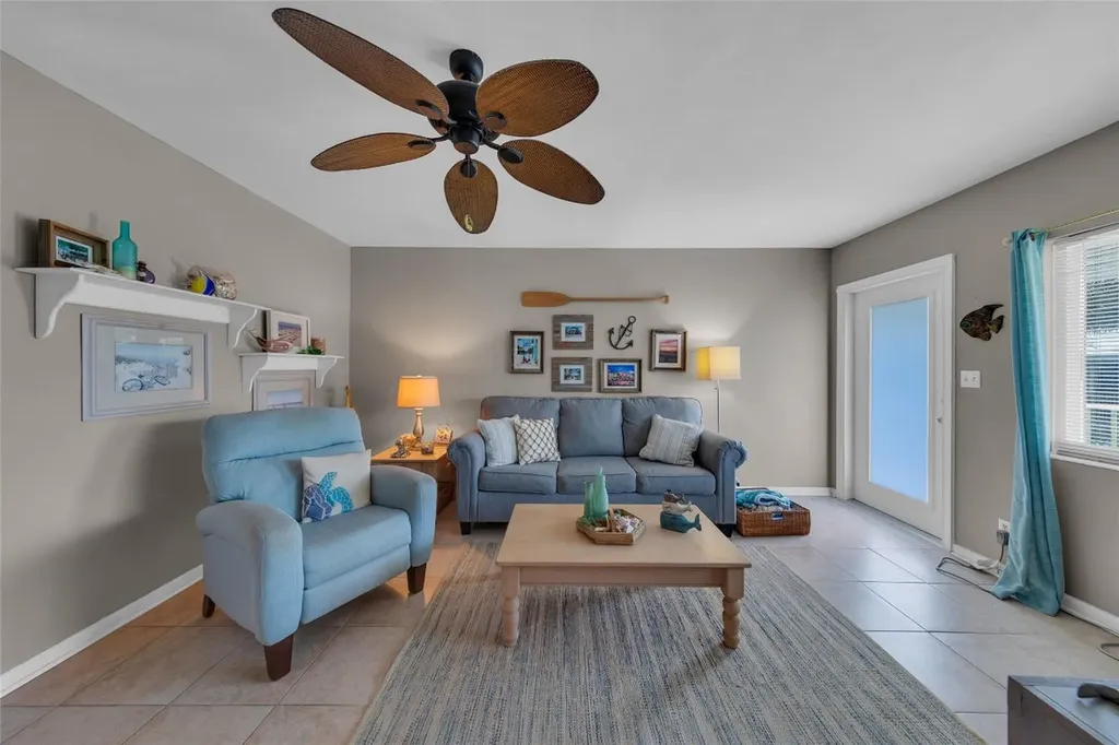 11 SW 4th Avenue Boca Raton FL 33432
