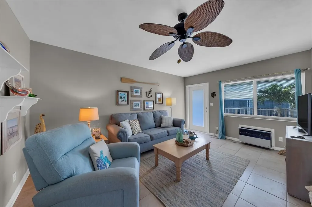 11 SW 4th Avenue Boca Raton FL 33432