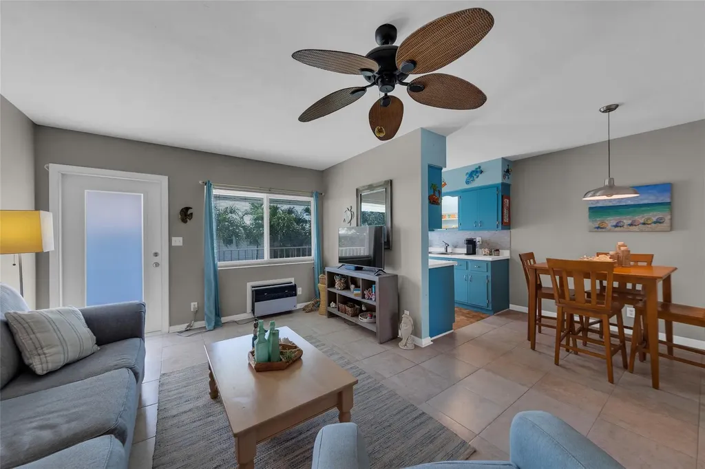 11 SW 4th Avenue Boca Raton FL 33432