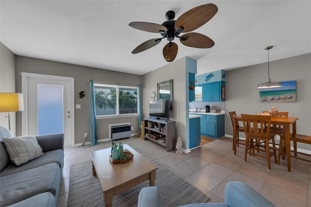 11 SW 4th Avenue Boca Raton FL 33432