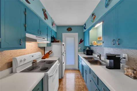 11 SW 4th Avenue Boca Raton FL 33432