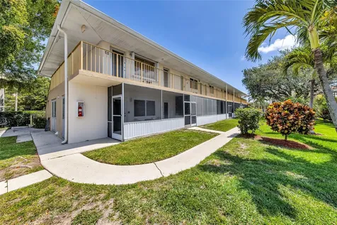 11 SW 4th Avenue Boca Raton FL 33432