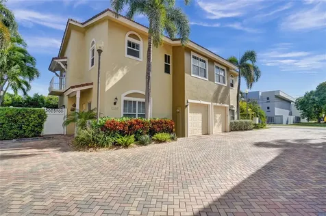 1249 NE 32nd Street Oakland Park FL 33334