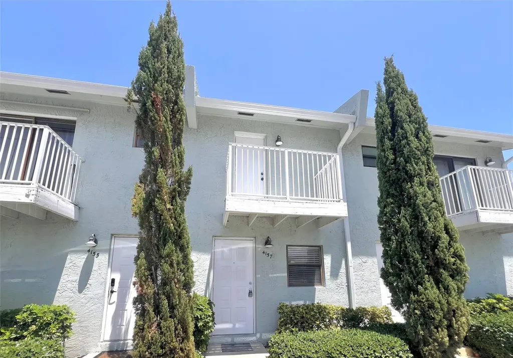 4157 NE 21st Terrace Lighthouse Point FL 33064