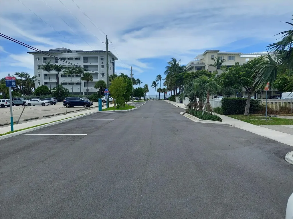 10 NE 20th Avenue Deerfield Beach FL 33441