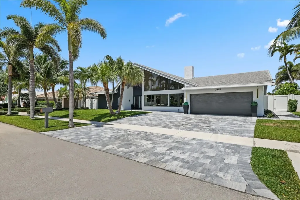 2901 NE 46th Street Lighthouse Point FL 33064